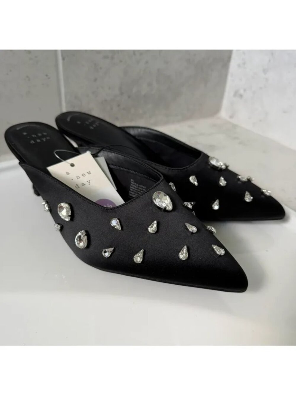 A New Day Women’s Rhinestone Kitten Heels Size 6.5